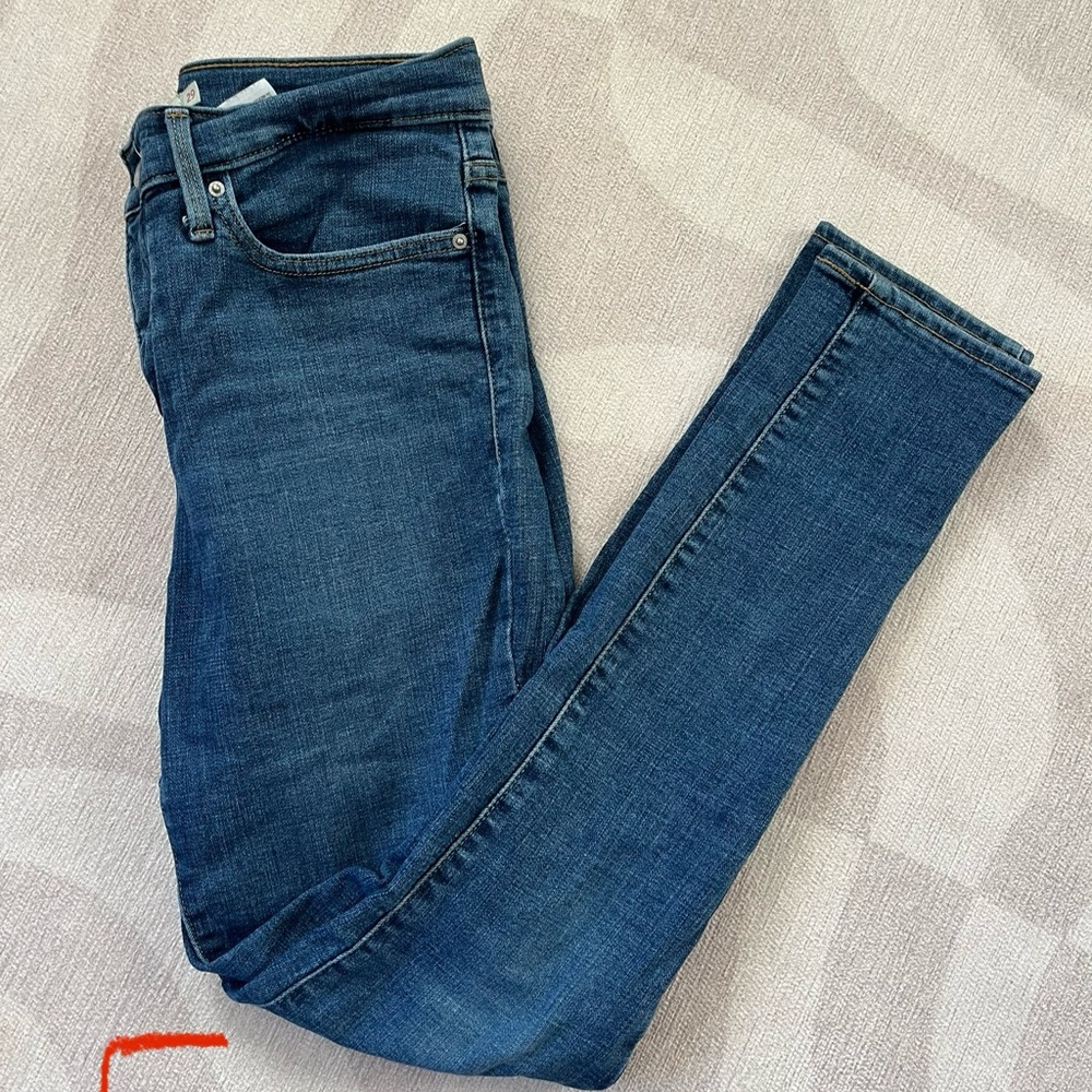 Levi’s, 311 Shaping Skinny in blue, size 29